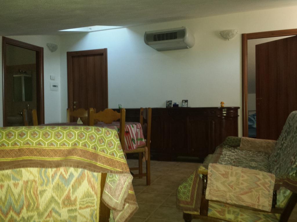 Ghilarza B&B Perdalonga מראה חיצוני תמונה